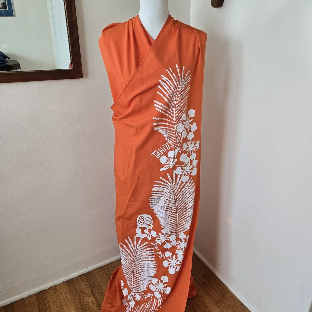 Vintage Tahitian Orange Sarong NOS - Picture 2 of 9